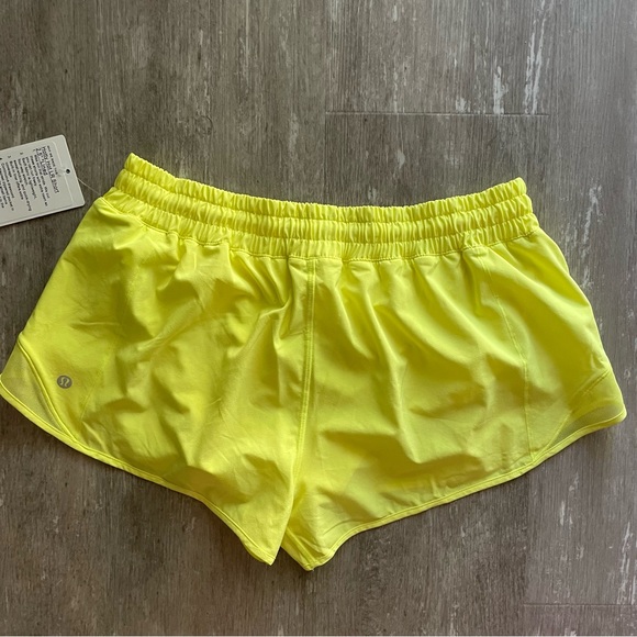 Sold Lululemon Hotty Hot LR Short 2.5” in Electric Lemon (Yellow) - Picture 3 of 6